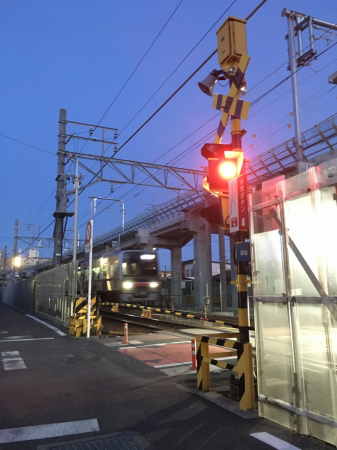 名鉄瀬戸線喜多山駅の上り線ホームが、宙に浮かぶ！？