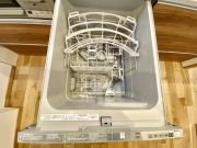 システムキッチンは食洗機も付属します。