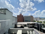 バルコニーからの眺望です。本物件は地上１１階建てマンションの６階となります。